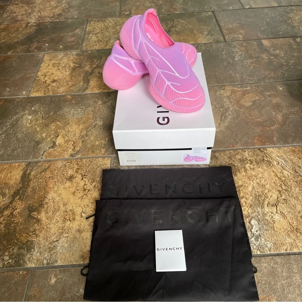 $995 Givenchy TK-360+ Purple/ Pink Low Top Knit Sneakers in Mesh NWT!! - Picture 3 of 10